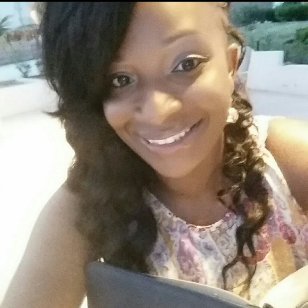 Meet your Posher, Malikah